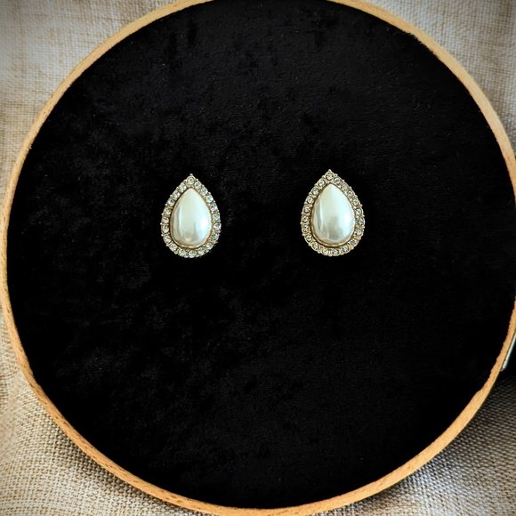 Drop shaped Faux pearl and rhinestones vintage earrings - Picture 1 of 3